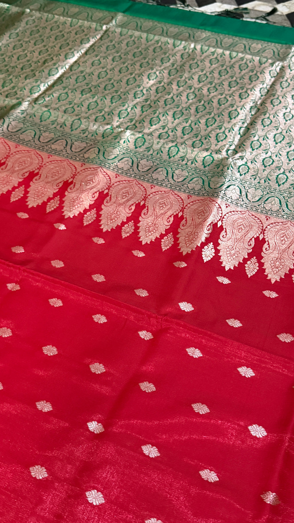 Red Green Banarasi Silk Saree, Golden Zari Woven Wedding Ethnic Wear