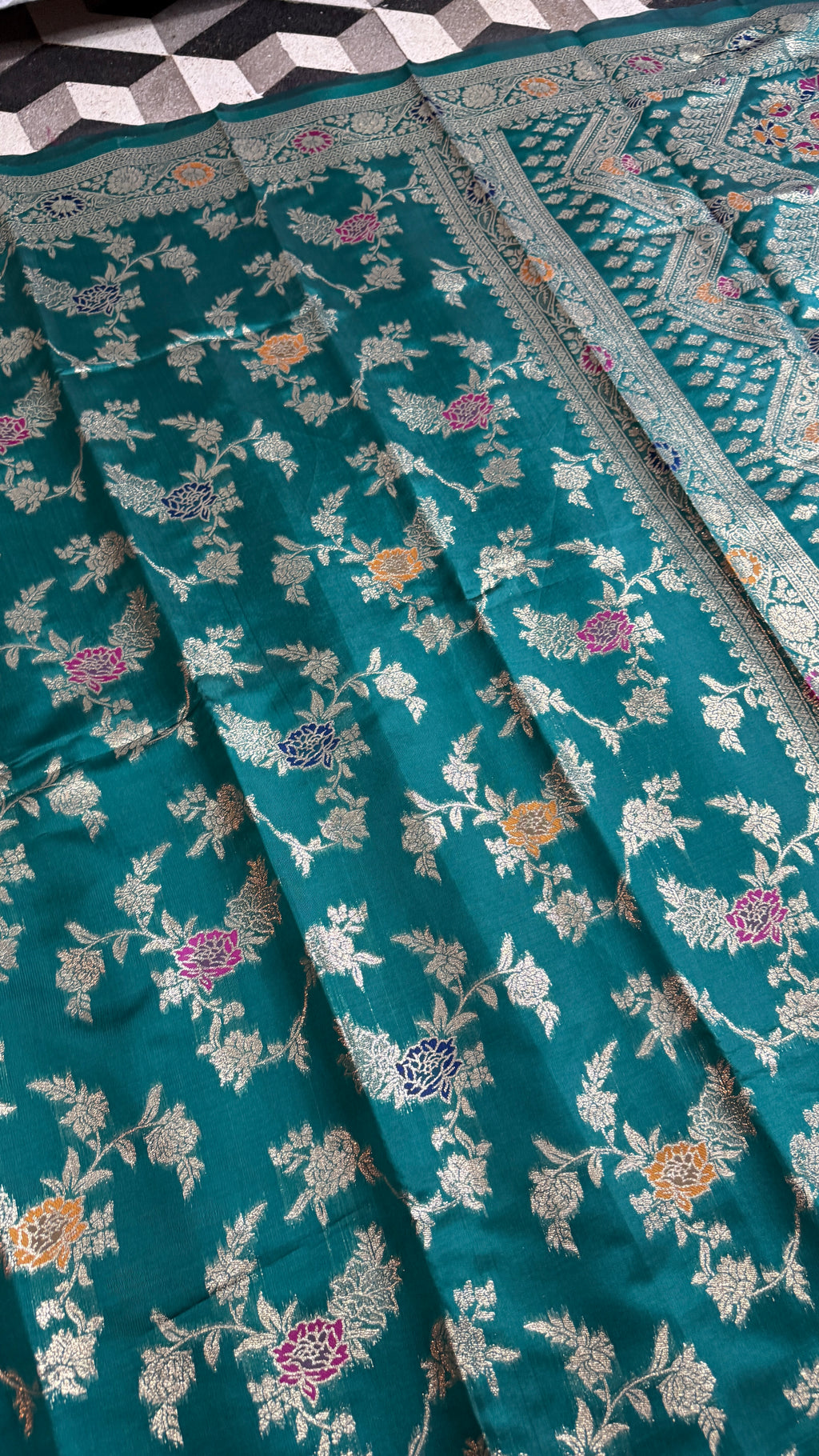 Teal Georgette Silk Saree with Elegant Woven Floral Design – Traditional Indian Ethnic Wear