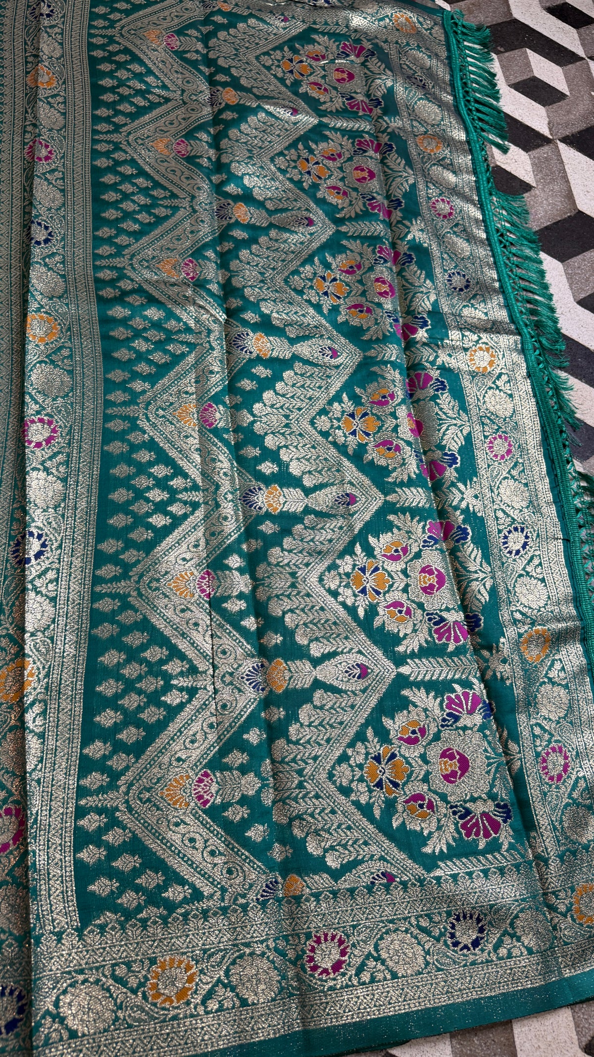 Teal Georgette Silk Saree with Elegant Woven Floral Design – Traditional Indian Ethnic Wear