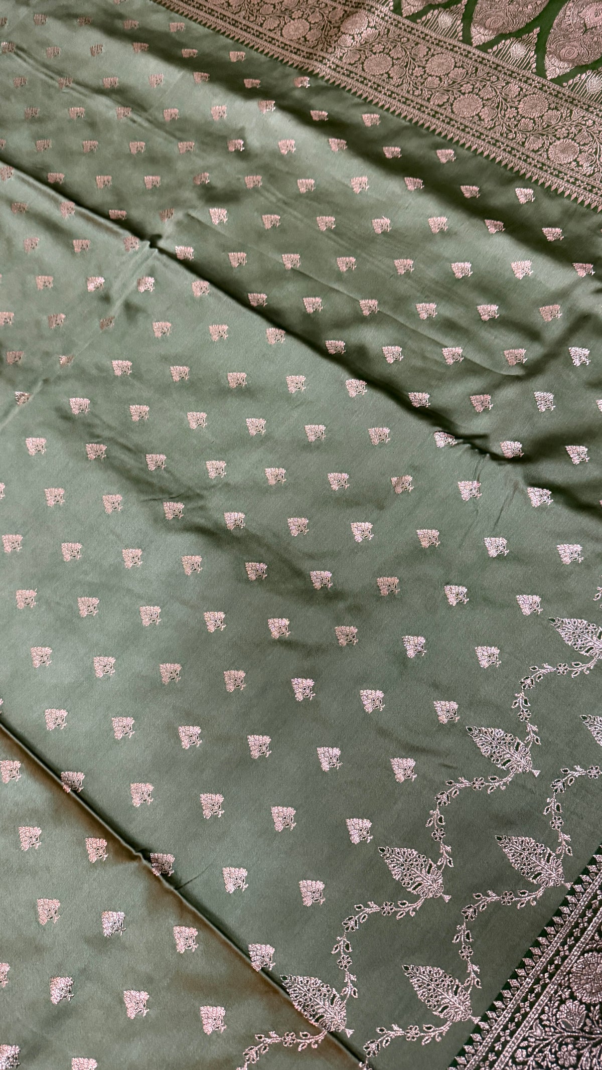 Emerald Green Banarasi Silk Saree, Rose Gold Zari Woven Border, Indian Wedding Festive Wear (Copy 6)