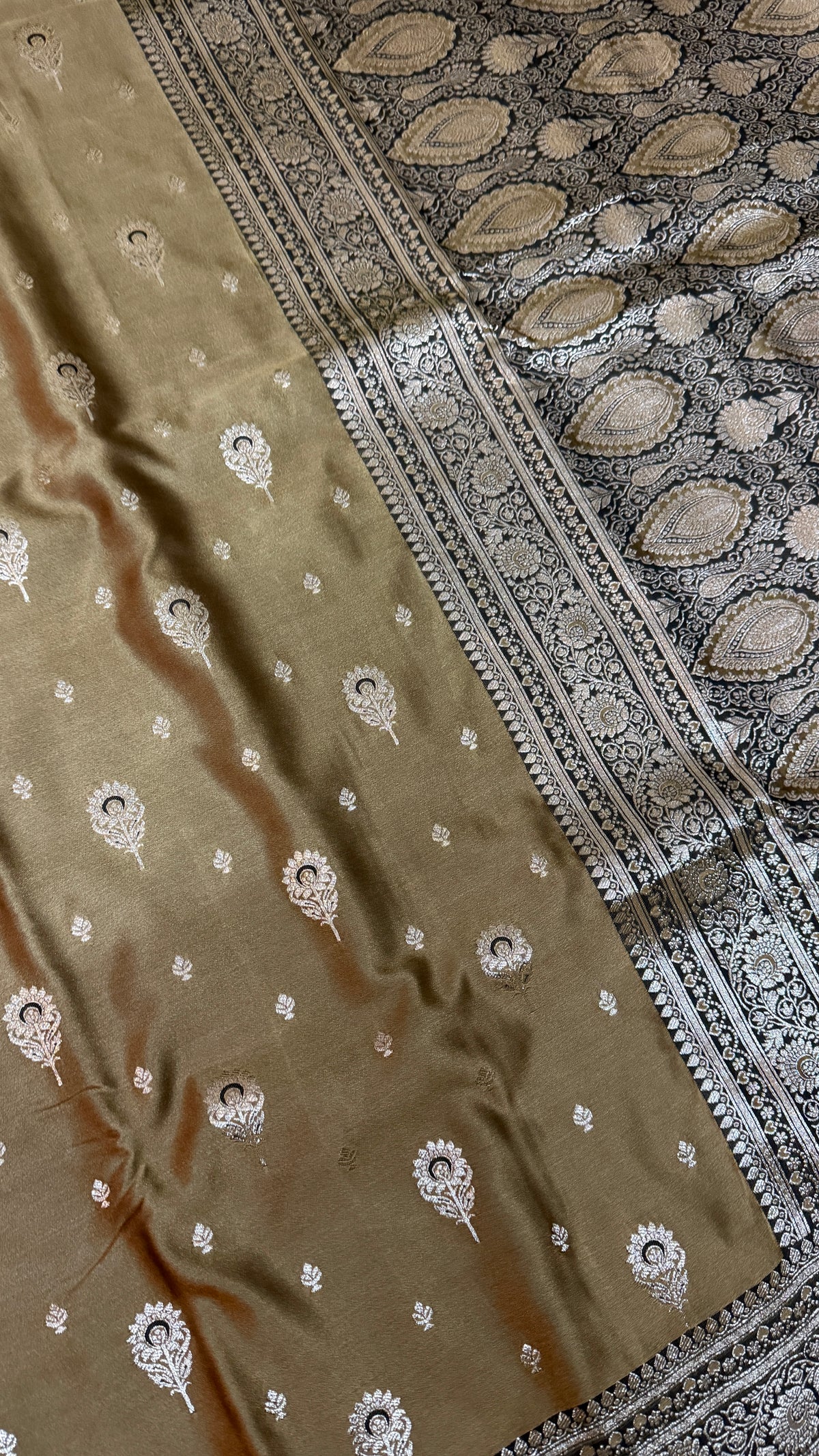 Olive Brown Silk Saree with Zari Work, Floral & Paisley Motifs (Traditional Indian Wear)