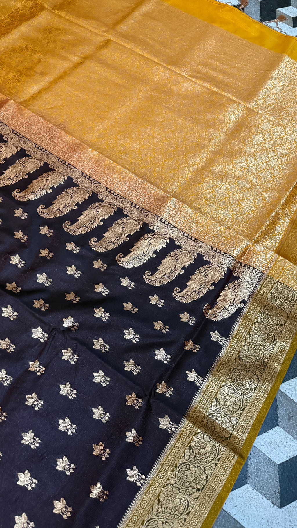 Banarasi Silk Saree, Purple & Gold Zari Woven, Traditional Indian Wedding Wear