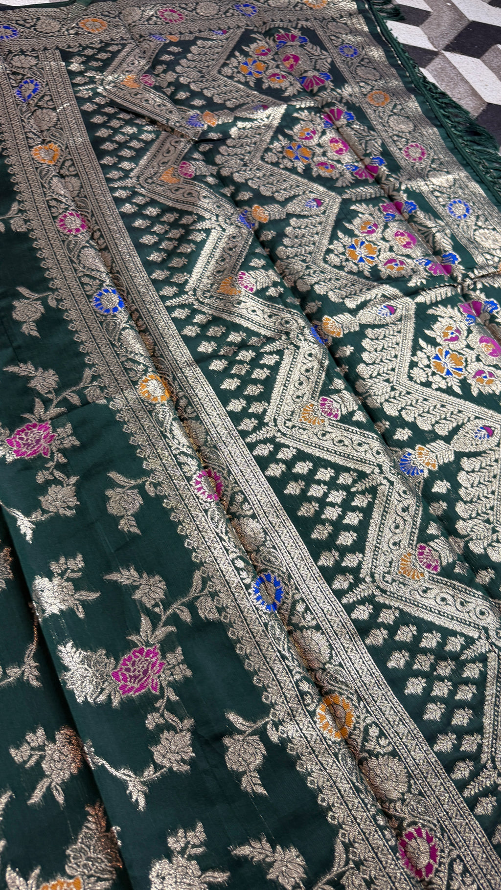 Dark Green Georgette Silk Saree with Floral Zari Weaving
