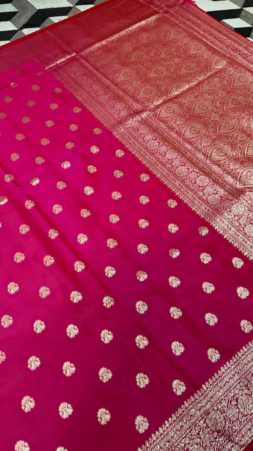 Emerald Green Banarasi Silk Saree, Rose Gold Zari Woven Border, Indian Wedding Festive Wear (Copy)
