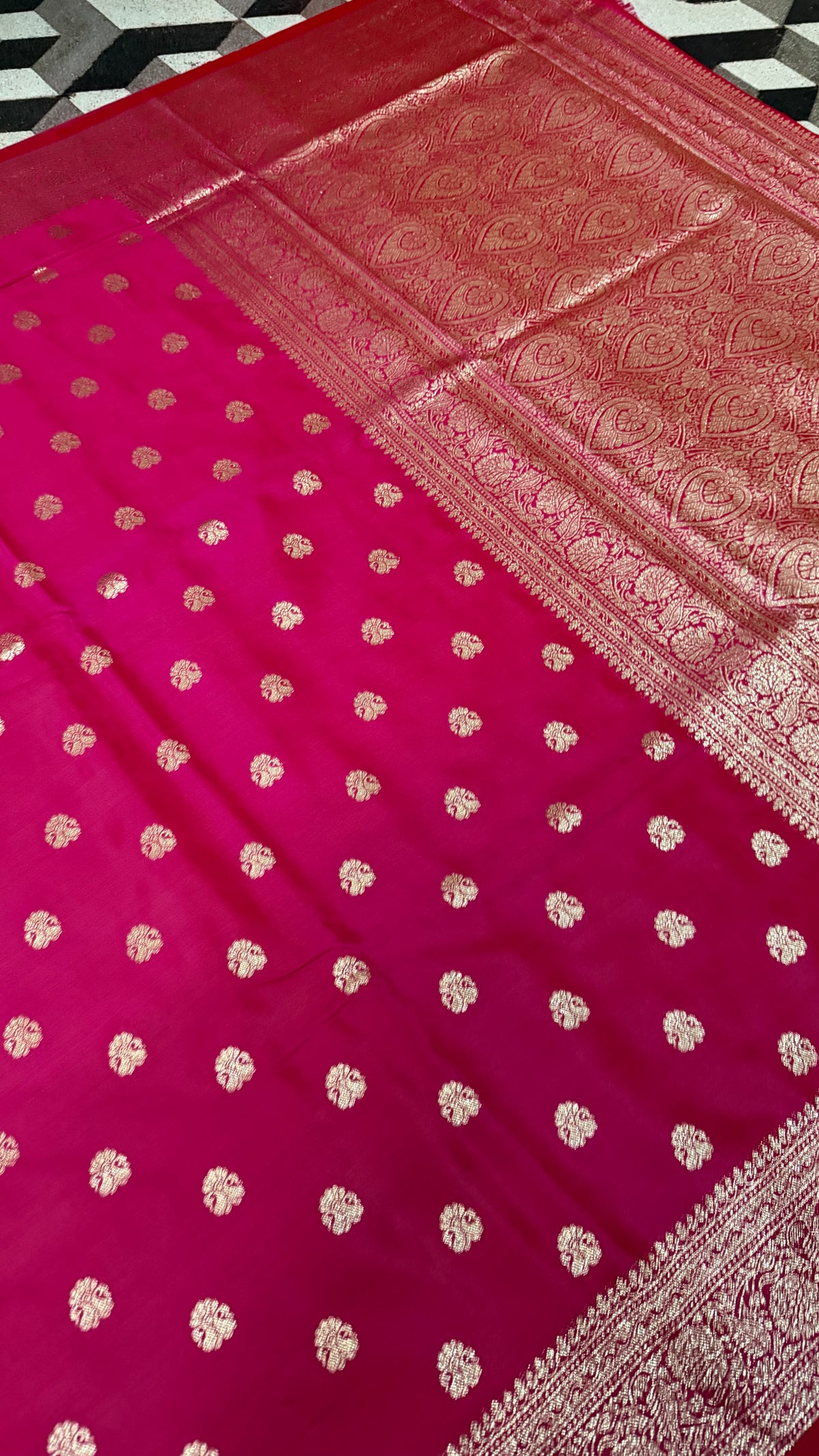 Emerald Green Banarasi Silk Saree, Rose Gold Zari Woven Border, Indian Wedding Festive Wear (Copy)